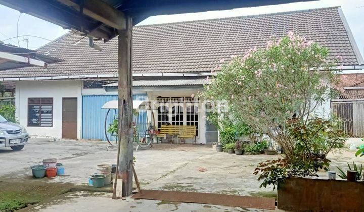 RUMAH LAHAN LUAS DI JL MAHAMERU PALEMBANG  DEKAT : JM PLAJU - BCA SEBERANG ULU - UNIVERSITAS MUHAMMADIYAH - RS MUHAMMADIYAH - UNIVERSITAS BINA DARMA - PASAR INDUK JAKABARING - JAKA BARING SPORT CENTER 1