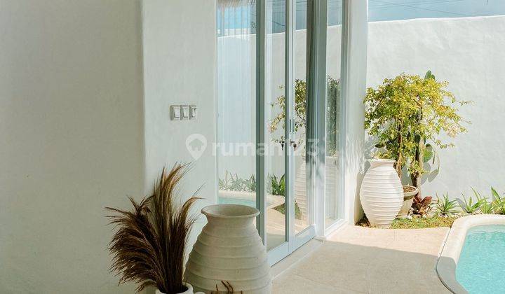 For Rent Brand New 3 BR Santorini Villa Uluwatu 2