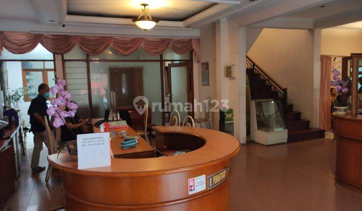 Rumah cocok Buat Kantor/Klinik lokasi Sayap Jl Peta Kota Bandung  1