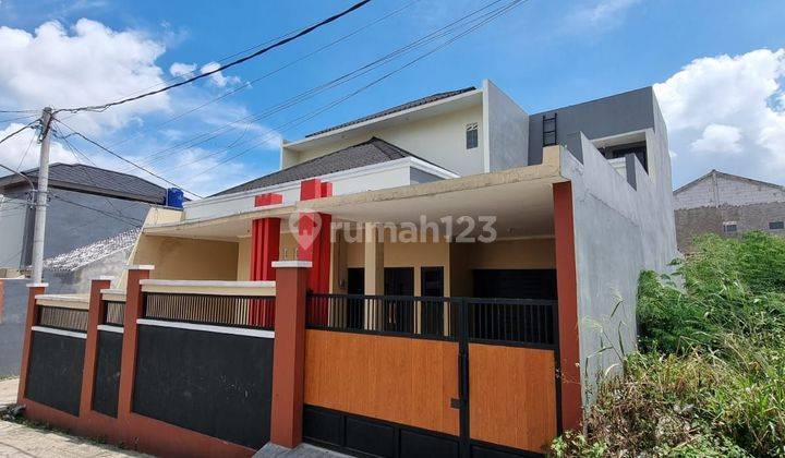 Jarang Ada Rumah Baru Minimalis luas Tanah 216 harga 1 M an 1