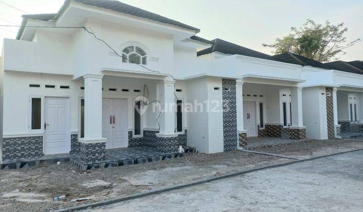 Rumah Dijual di Padang 3 Kamar Tipe 85 Tanah 120m Promo 580jt di Bypass 2