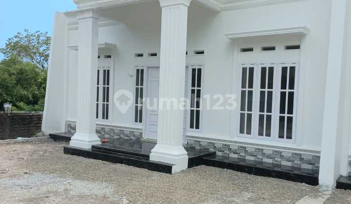 Rumah Baru di Komplek Mewah Dijual 3 Kamar Tipe 80 Promo 790jt Bypass Air Pacah Depan Tvri 2