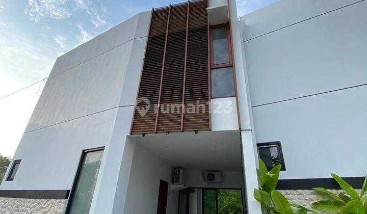 Villa Residence Modern Minimalis Daerah Kampial, Nusa Dua, Kuta 1