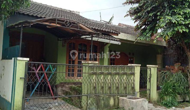 Rumah Asri Nyaman Huni di Gading Tutuka 1