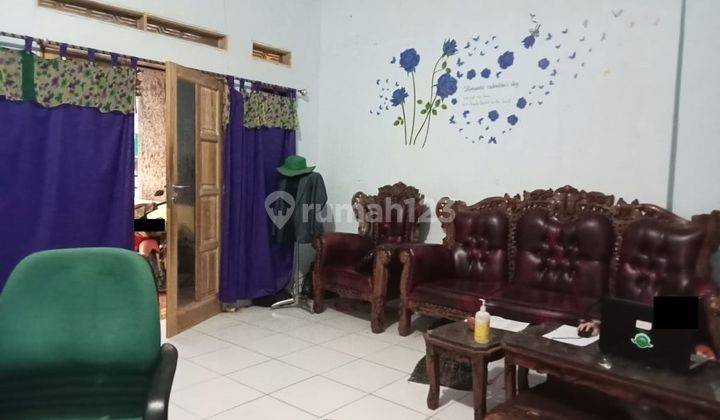 Rumah Adem Terawat Nyaman Huni di Gading Tutuka 1