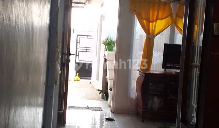 Rumah Cocok Untuk Buka Usaha di Bumi Parahyangan Kencana