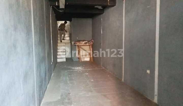 Ready-to-Use Shop House in Bustling Location Near Town Square at Banjaran Raya. 2