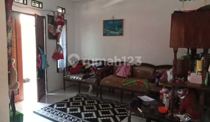 Very Affordable 2-Story House in Bumi Parahyangan Kencana 2