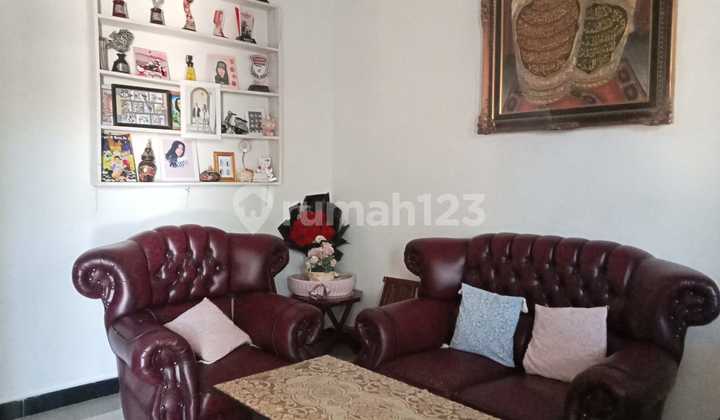 Rumah Bagus Kondisi Terawat di Bumi Parahyangan Kencana