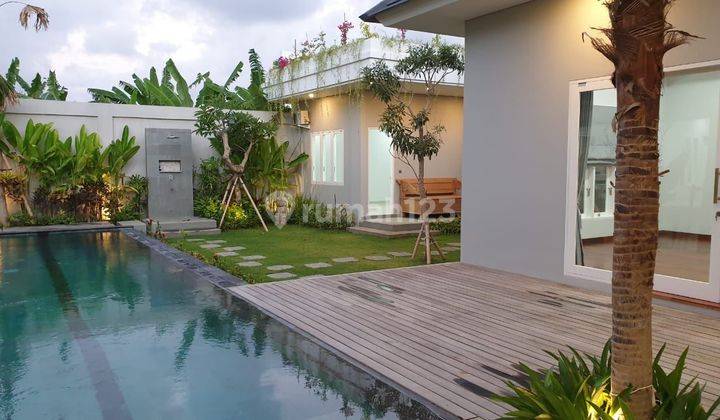 Leasehold Minimalist Villa 5 Beds At Kerobokan 1