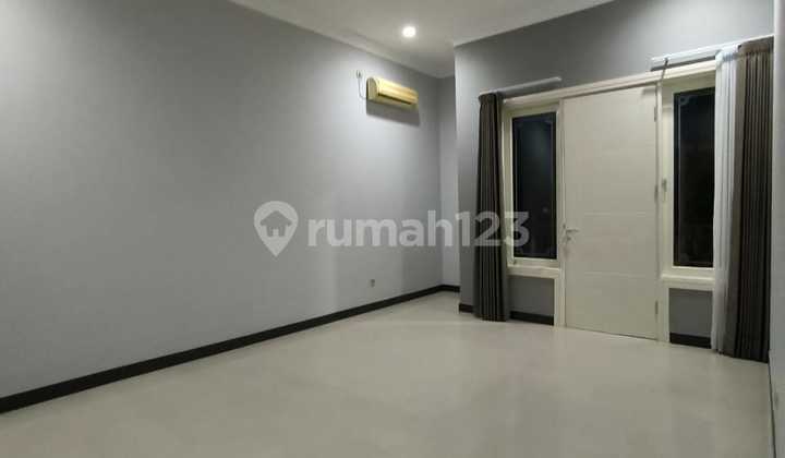 Minimalist House Sentra Raya Villa 2