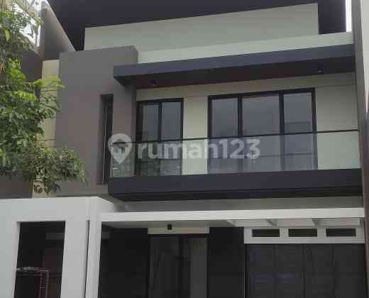 Modern Home WOODLAND Citraland West Surabaya