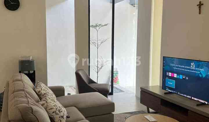 Rumah Minimalis Royal Park Citraland (Msy)