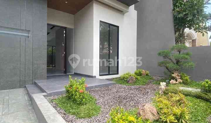 Gress Rumah Minimalis di Puri Widya Kencana (Db)