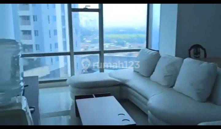 Apartemen Pakuwon 3 Kamar Tidur Bagus Unfurnished 2