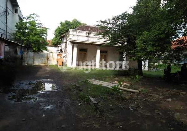 Rumah Hitung Tanah di Pusat Kota Probolinggo