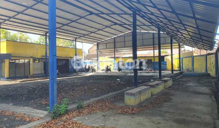 Commercial House 0 Provincial Road Probolinggo City