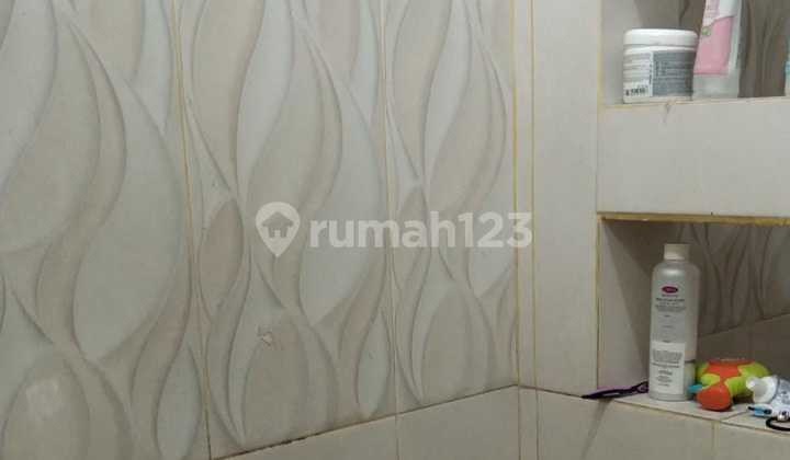 Good House Unfurnished Freehold Title Bintaro, South Jakarta 2
