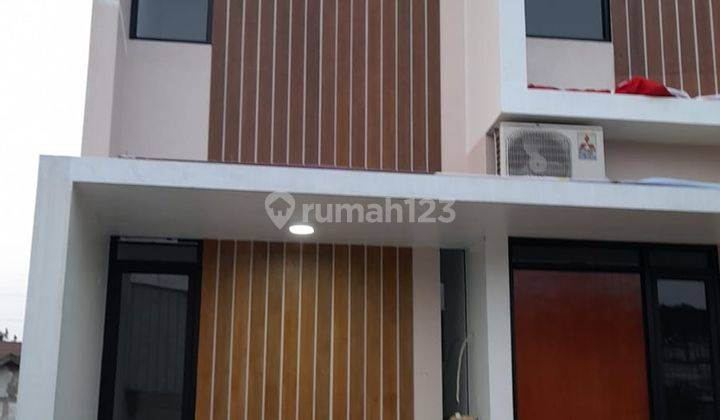 Rumah 2 Lantai Baru SHM di Kranggan, Bekasi 1