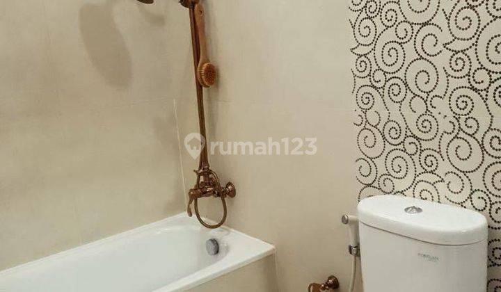 Rumah 2 Lantai Baru Furnished SHM di Kranggan, Bekasi 2