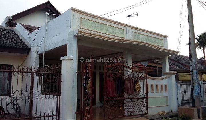 Rumah 2 Lantai Bagus Semi Furnished SHM di Babelan, Bekasi 1