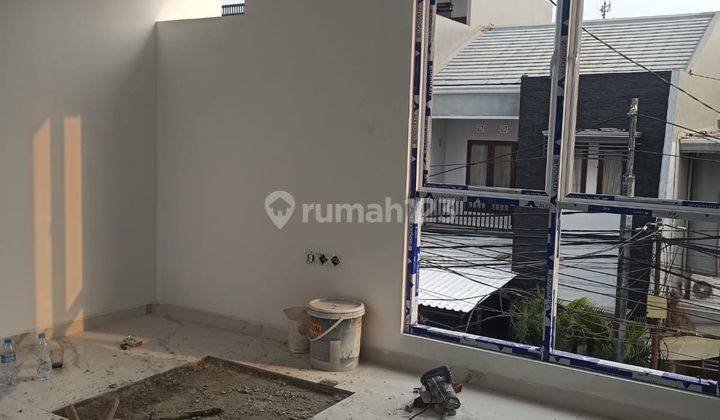 Rumah 2 Lantai Baru Unfurnished SHM di Dekat Pjb Duren Sawit, Jakarta Timur 2