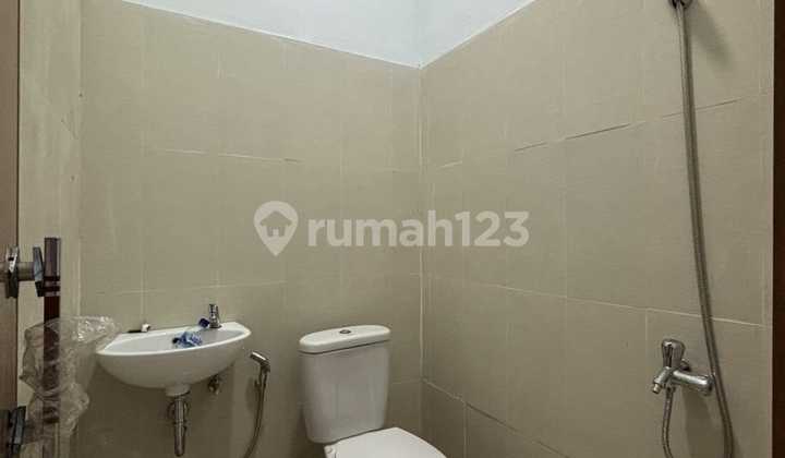 Siap Huni, Rumah, 1 Lantai, SHM, Dekat Universitas, Dekat Akses Tol