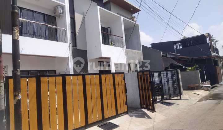Nice House Unfurnished SHM West Bekasi, Bekasi