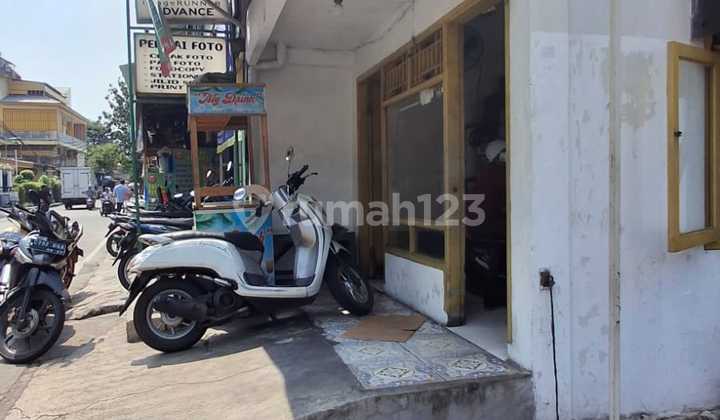 Good Business Space, Building Area 390 m², Land Area 251 m², SHM Certificate, Plumpang, North Jakarta