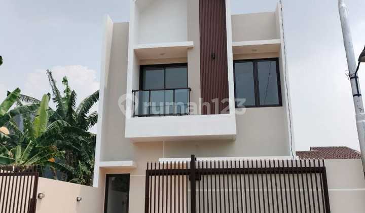 Rumah Bagus Unfurnished SHM Jatiwarna, Bekasi