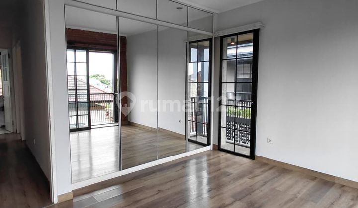 Rumah Bagus di Cipete SHM Lingkungan Aman Dekat ke MRT 2