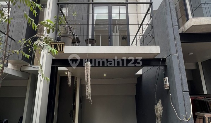 Rumah Modern 3 Lantai Bagus Jagakarsa Jakarta Selatan Rumah Modern 3 Lantai Bagus Jagakarsa Jakarta Selatan