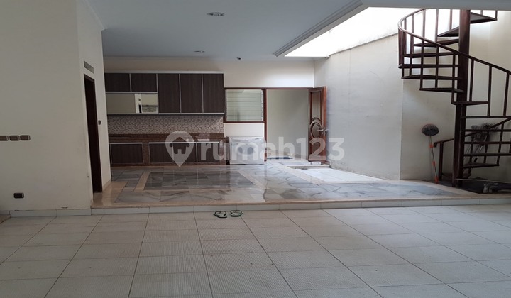  Rumah Bagus dan Mewah Pejaten Jakarta Selatan 2