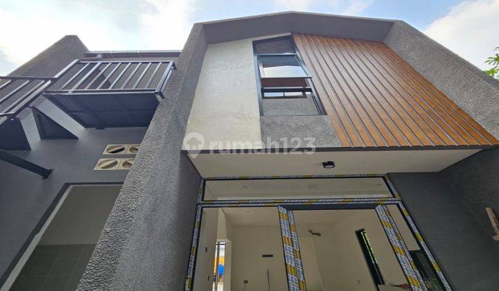 Rumah Mewah Minimalis Modern 4 BR Jakagakarsa Jakarta Selatan 2