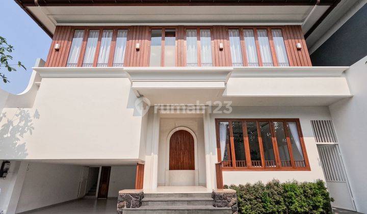 Rumah Modern Mewah di Kemang Jakarta Selatan 2 Lantai Bagus 1