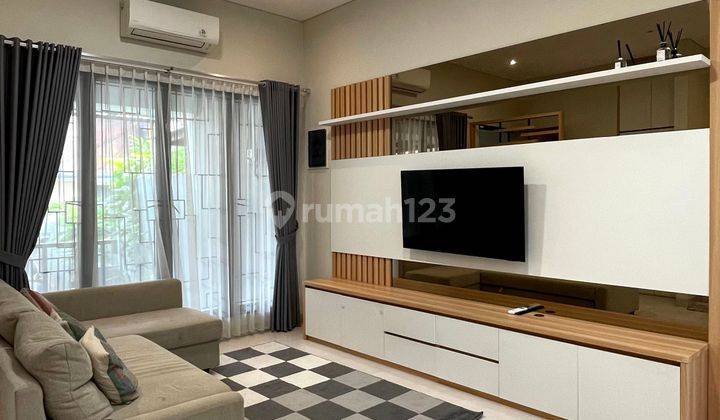 Rumah Scandinavian 2 Lantai Bagus Full Furnished di Cipete  2