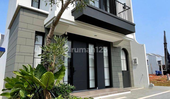 Rumah Modern 2 Lantai Bagus di Cibubur Dekat Stasiun LRT 1