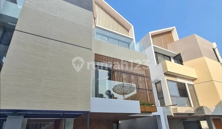 Rumah Luxury Dekat Ke Stasiun Lrt Dan Tol Di Mampang
