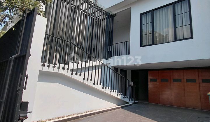 Turun Harga Rumah Bagus Full Renovasi Dekat ke Akses Tol 2