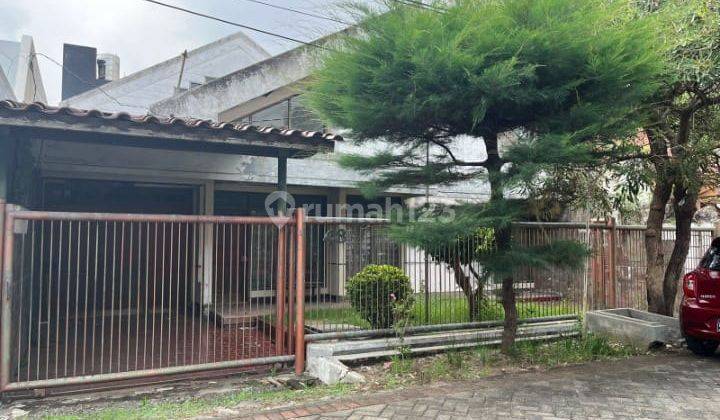 Rumah Rindang Asri Siap Huni di Manyar Kertoadi 1