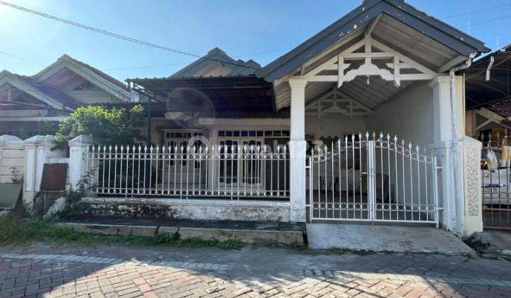 Disewakan Rumah Dekat Merr Nirwana Eksekutif 1