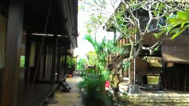 wooden joglo villa sanur bali 2