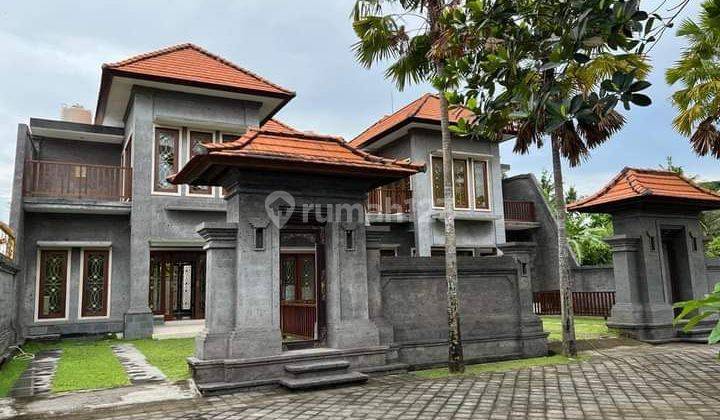 villa mewah pering saba gianyar 1