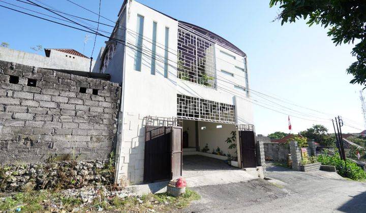 Rumah modern cargo ubung denpasar 1