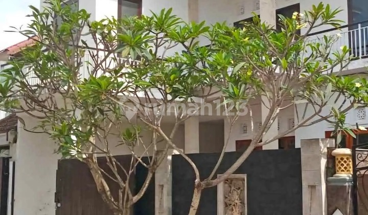 Rumah Taman Griya Jimbaran Bali