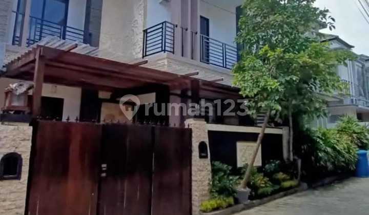 Rumah Minimalis Kerobokan Dekat Canggu