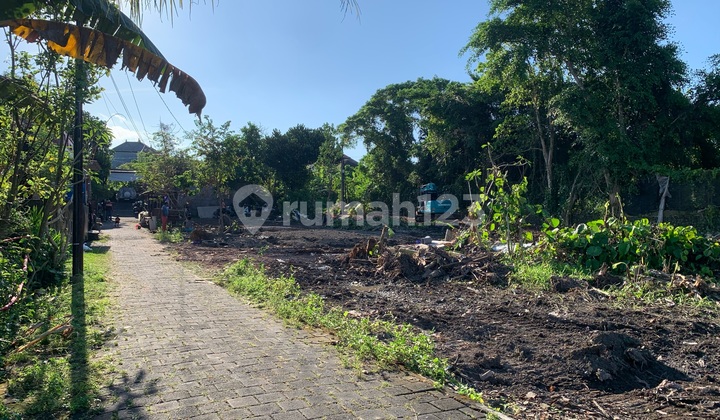 Ready-to-Build Plot of Land on Antasura Street, Peguyangan, Near the Mall