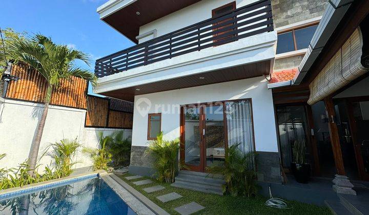 Luxurious Villa For Rent Furnish Near Beach & Strategic Location 2