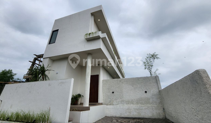 Brand New Villa Fully Furnished in Kutuh Nusa Dua Near the Beach