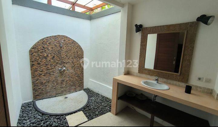 For Sale Luxury Villa In Tibubeneng Canggu Spacious Yard Suitable For Investment 2